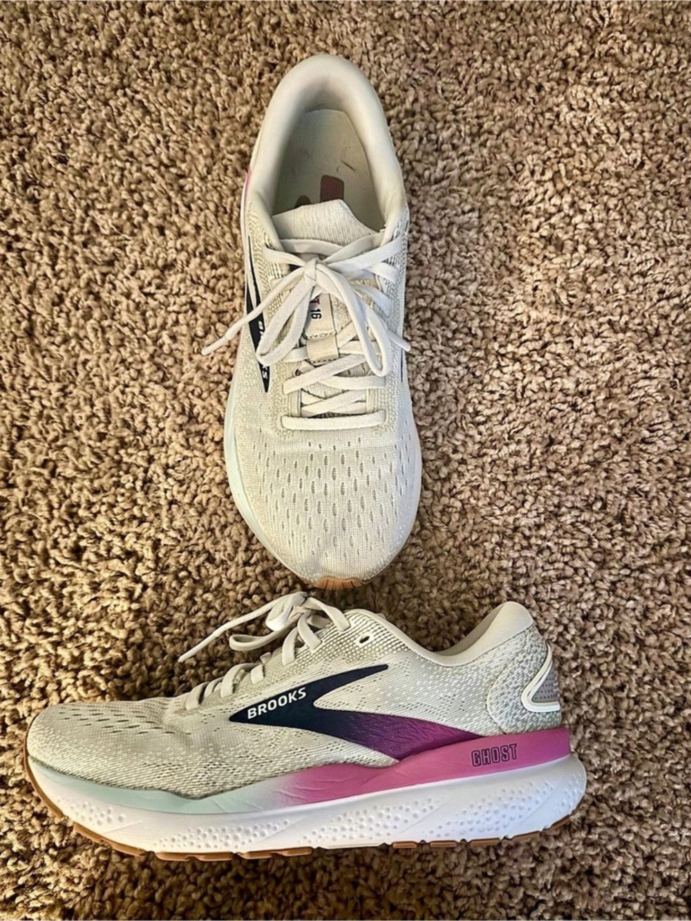 Brooks Ghost 16 Women's Athletic Shoes US 7.5 B
